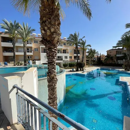 Iris Village Grand Apartment Paphos Exterior photo